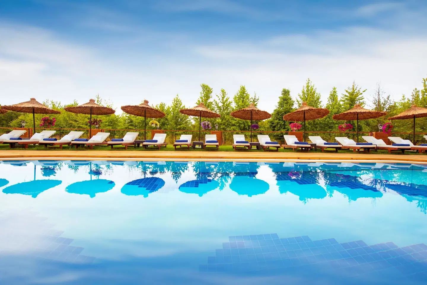 Arwen Hotel OUTDOOR_POOL