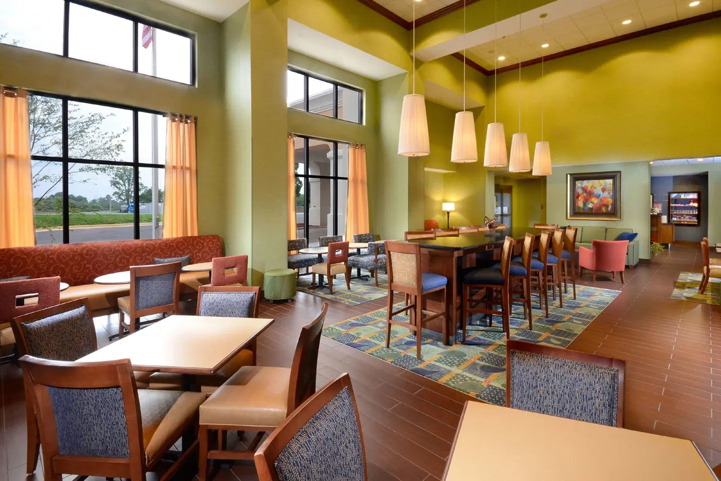 Hampton Inn & Suites Lynchburg LOUNGE_LOBBY