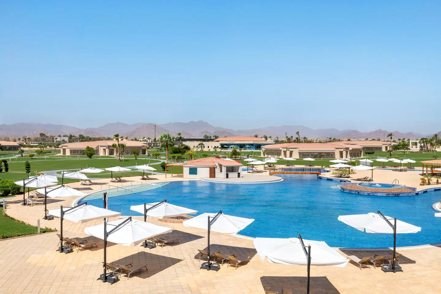 Pickalbatros Luxury Suites OUTDOOR_POOL