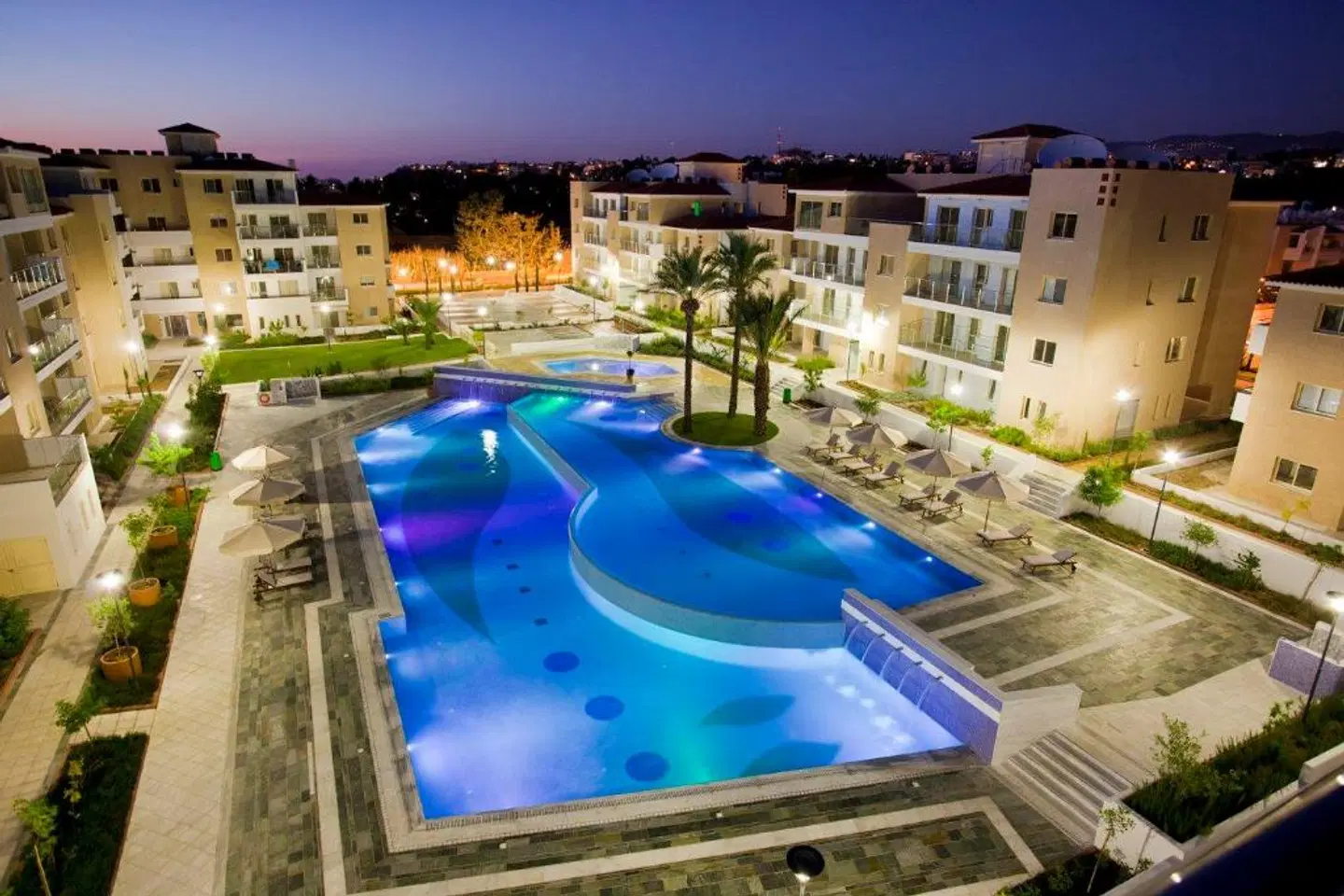 Elysia Park OUTDOOR_POOL