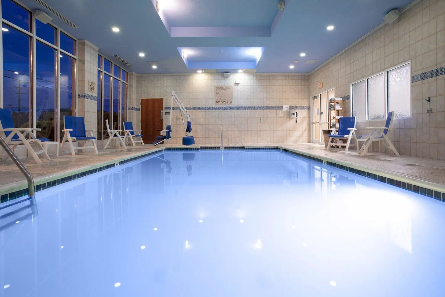 Holiday Inn Winchester SE-Historic Gateway by IHG Hallenbad