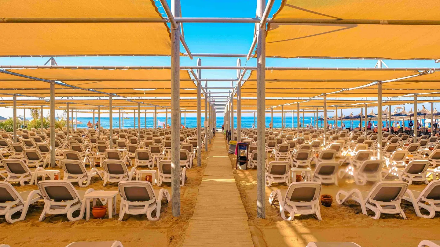 Dream World Resort & Spa BEACH