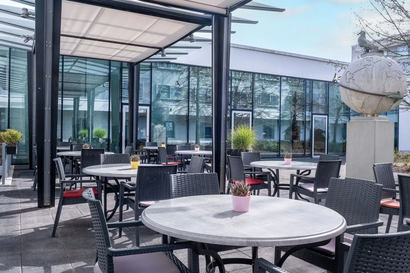 InterCityHotel Frankfurt Airport Terrasse