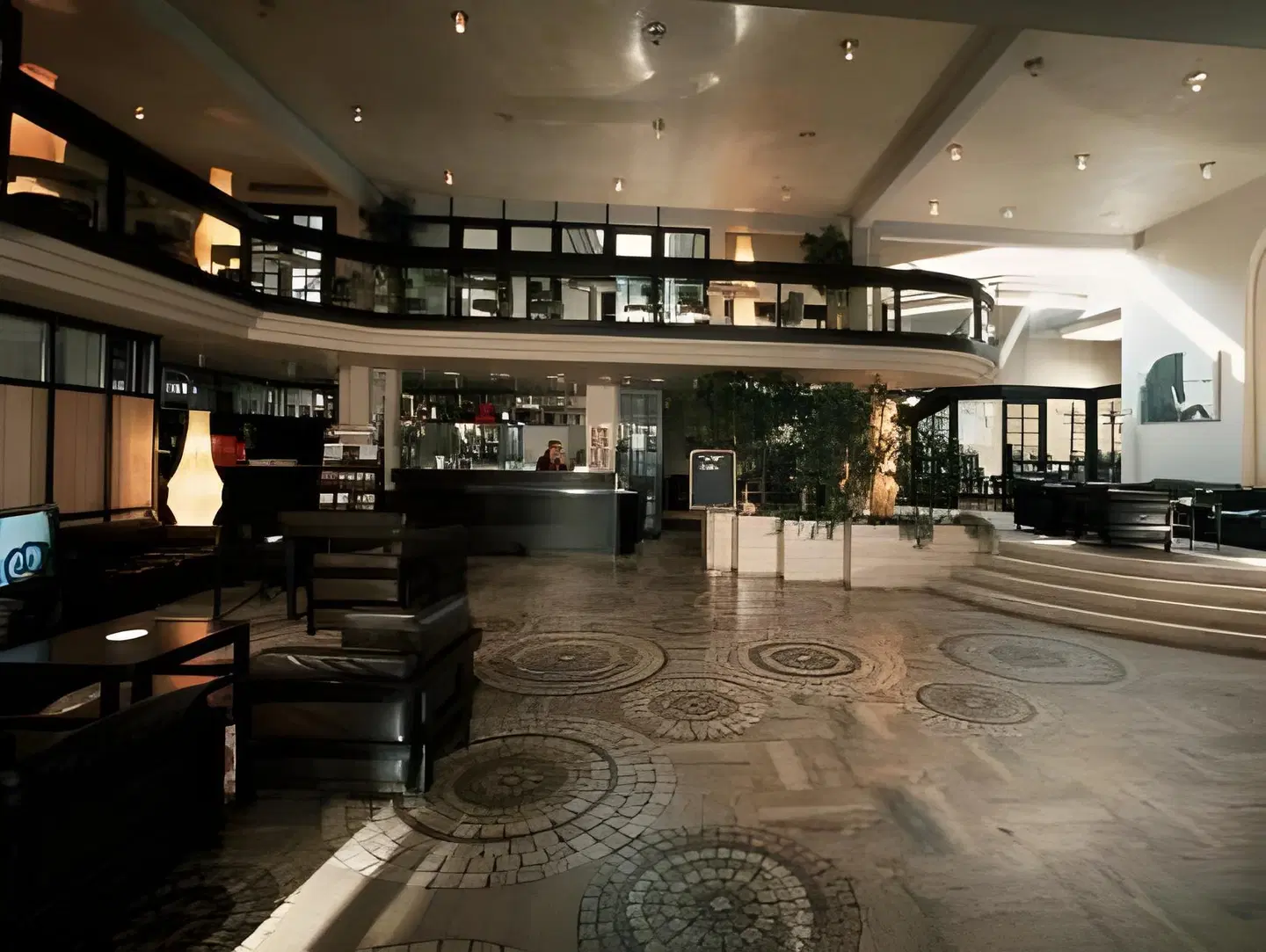 Central Bar