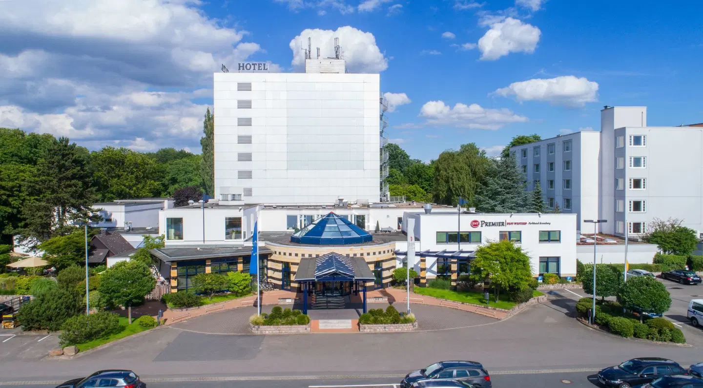 Best Western Premier Parkhotel Kronsberg EXTERIOR