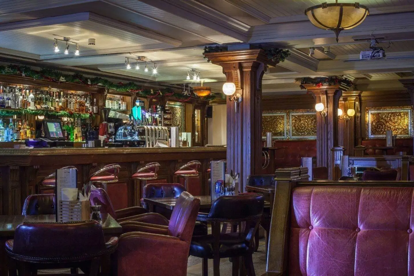Beresford Hotel Bar