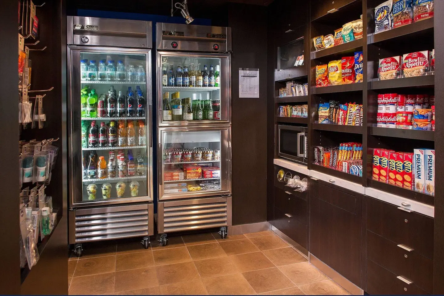 Courtyard by Marriott Richmond West Bar