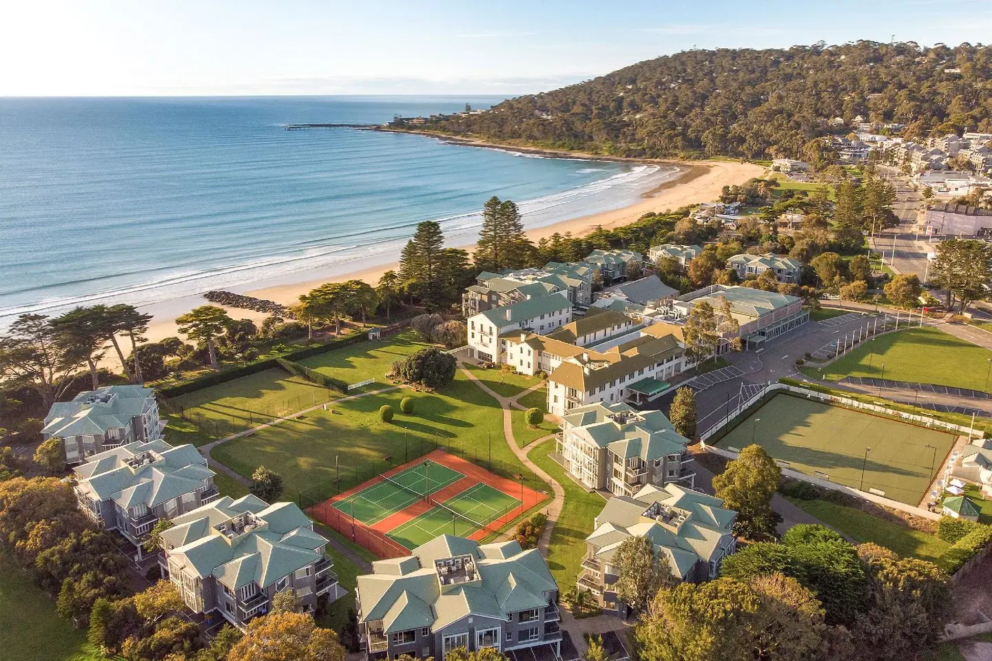 Mantra Lorne EXTERIOR