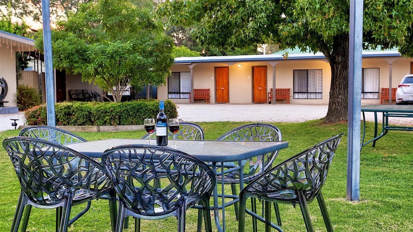 Euroa Motor Inn TERRACE