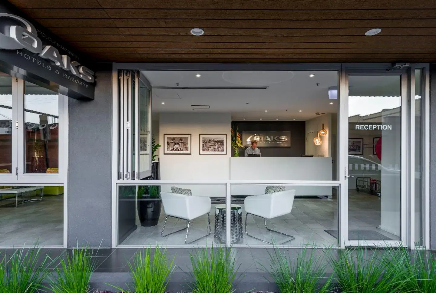 Oaks South Yarra Bar