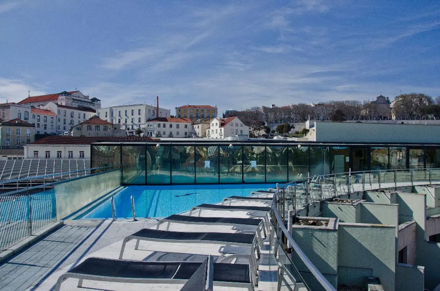 VIP Executive Eden Aparthotel OUTDOOR_POOL