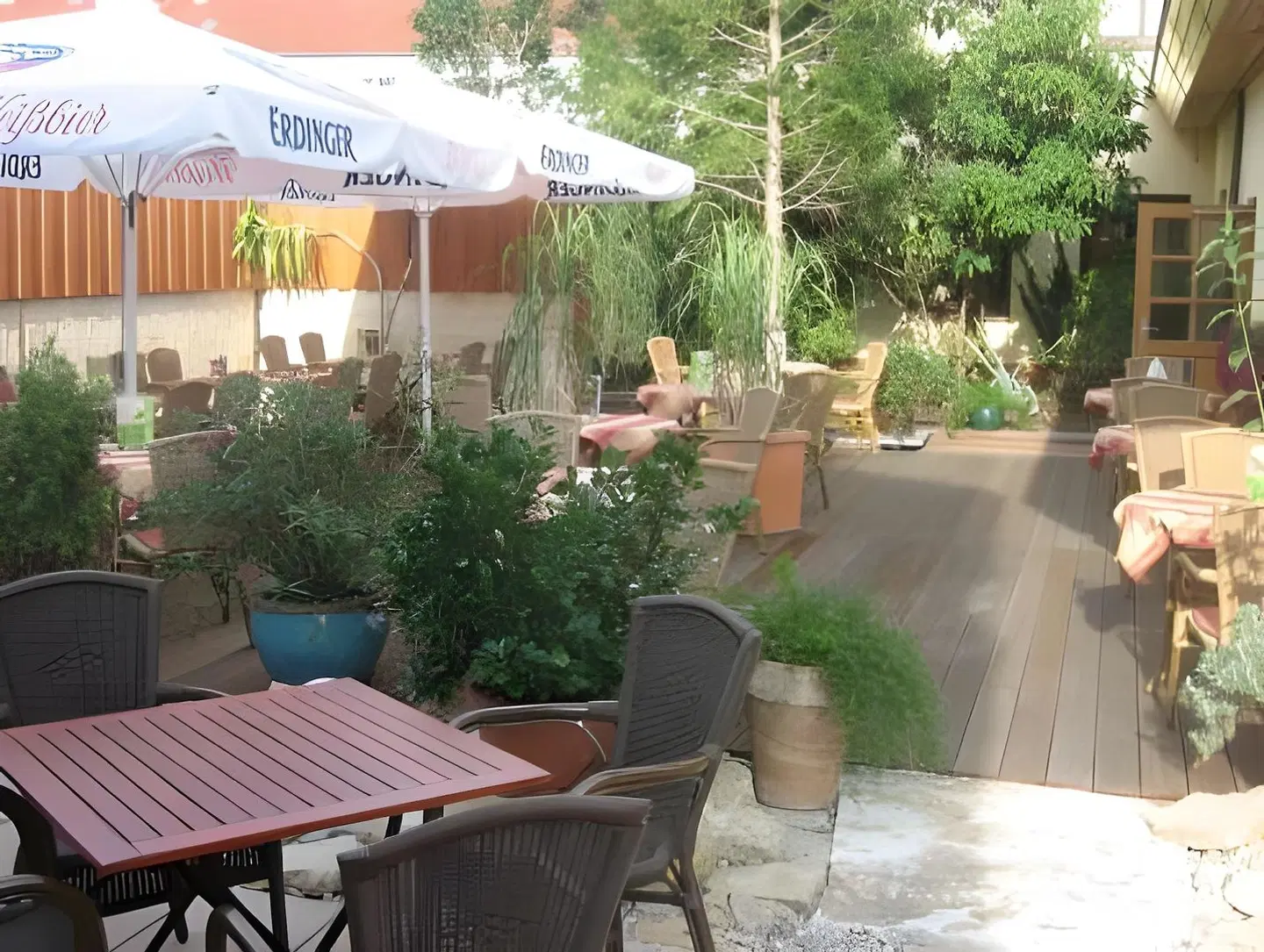 Zum Steinhof Terrasse
