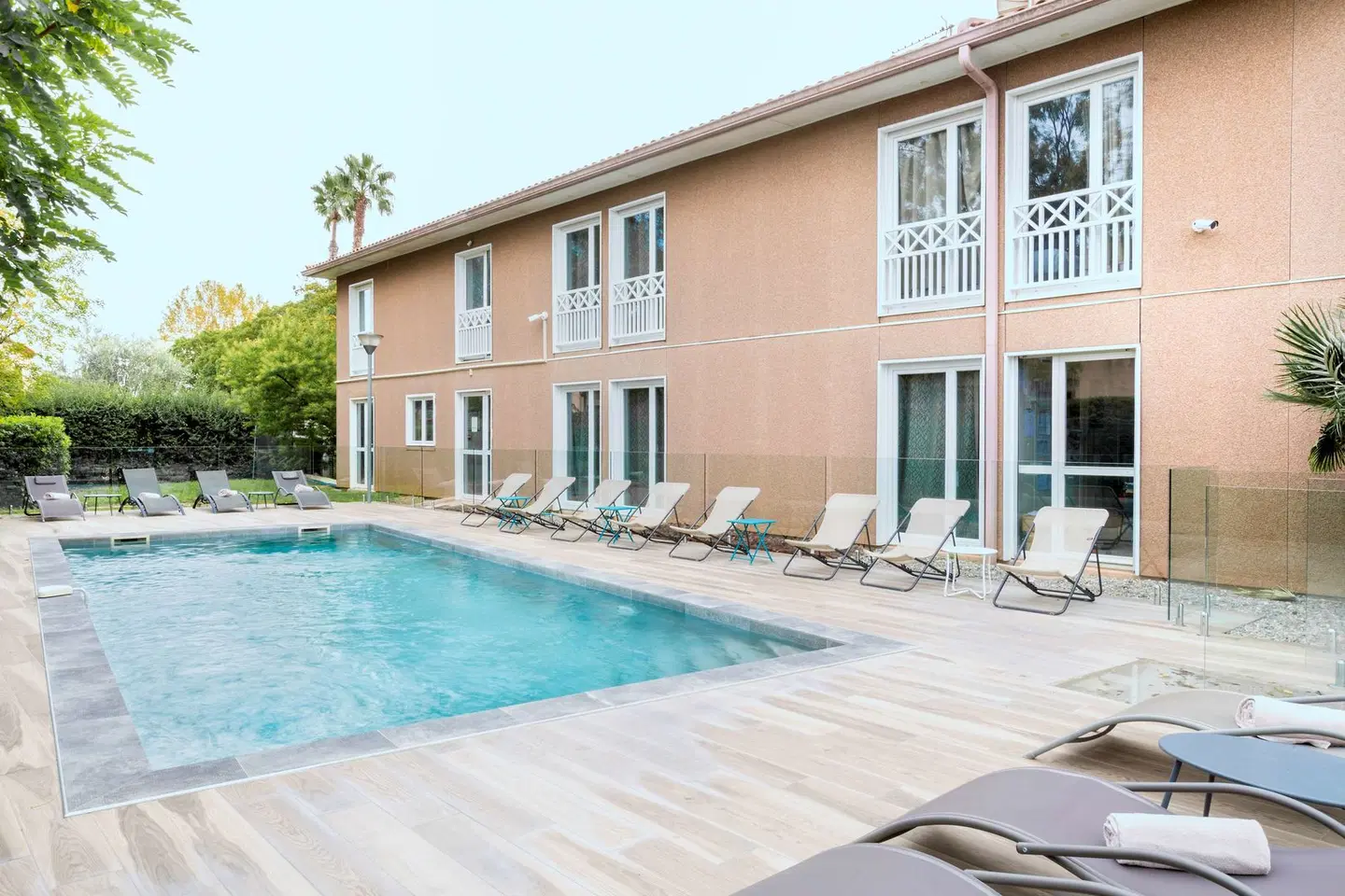 Best Western Plus Hotel Hyeres Cote D'azur OUTDOOR_POOL