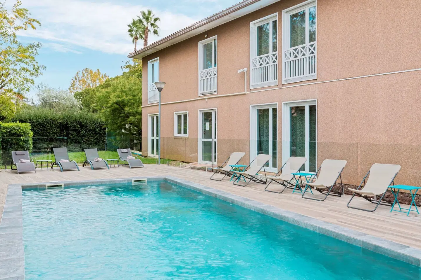 Best Western Plus Hotel Hyeres Cote D'azur OUTDOOR_POOL
