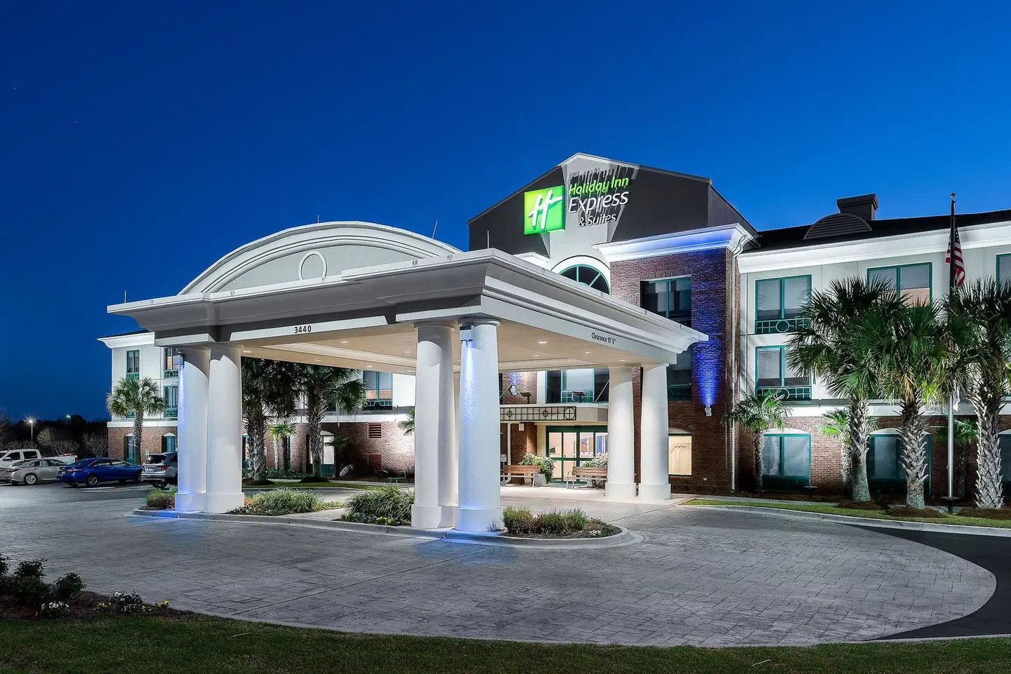 Holiday Inn Express & Suites Florence I-95 & I-20 Civic Ctr by IHG EXTERIOR