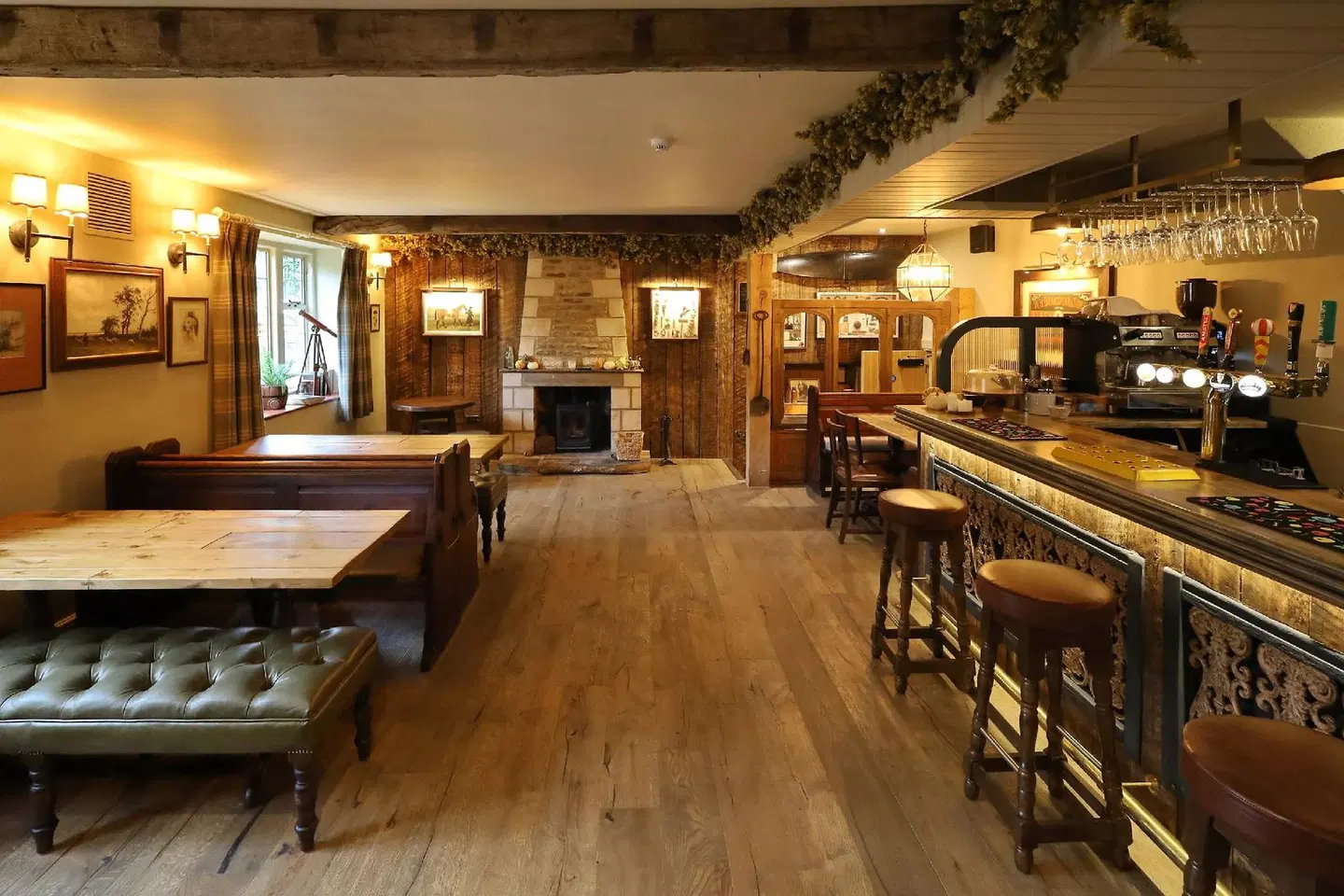 The Lamb Inn Bar