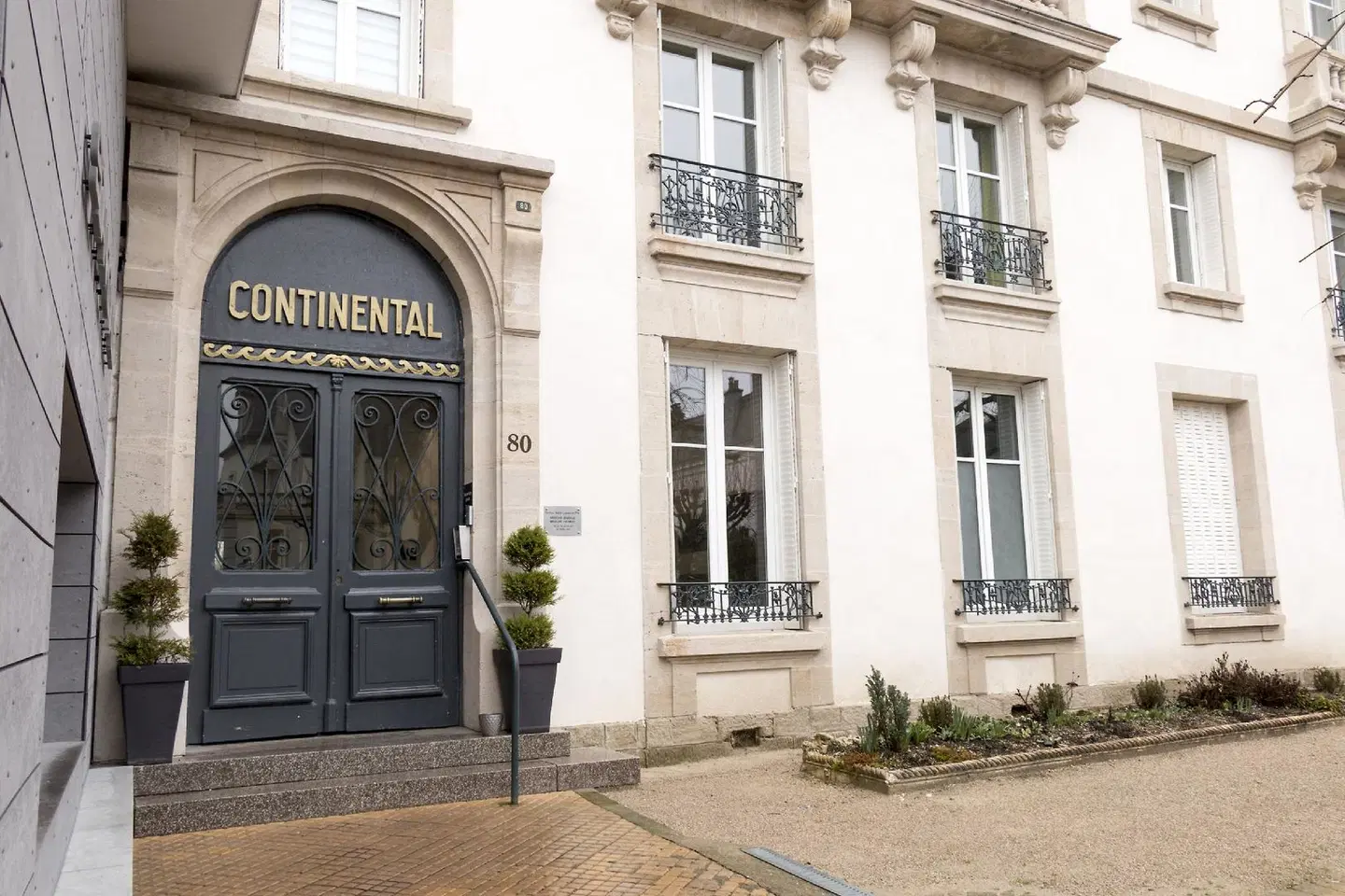 Residence le Continental EXTERIOR