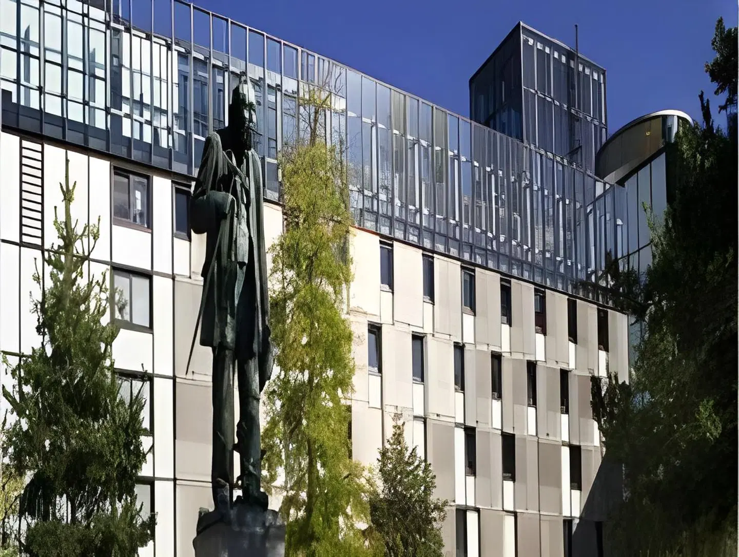 The Penz EXTERIOR