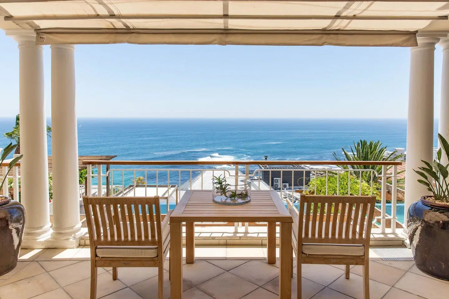 Compass House Boutique Hotel Terrasse