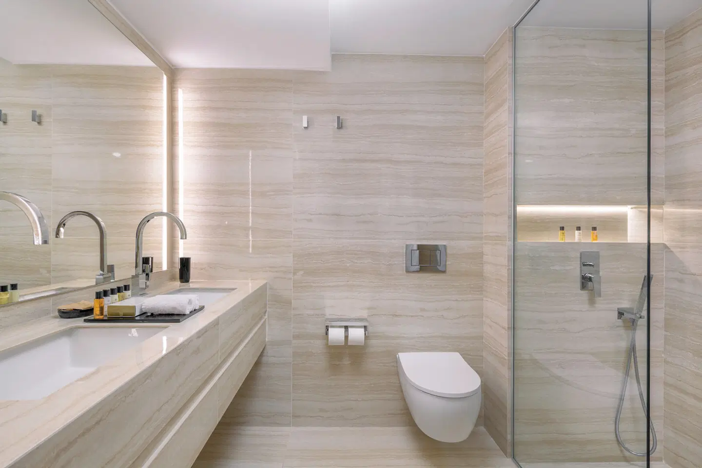 Amarande BATHROOM