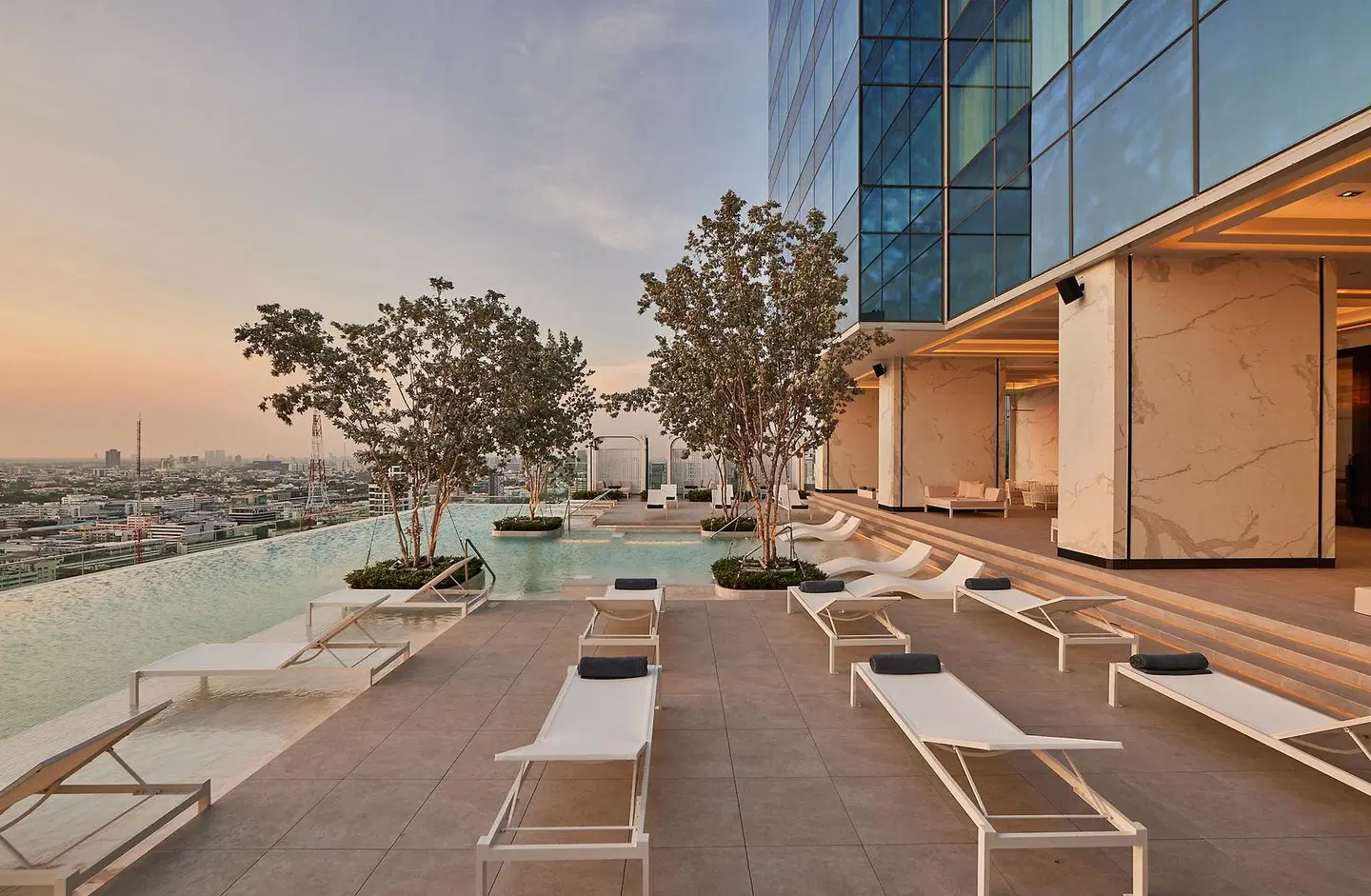 Eastin Grand Hotel Phayathai TERRACE