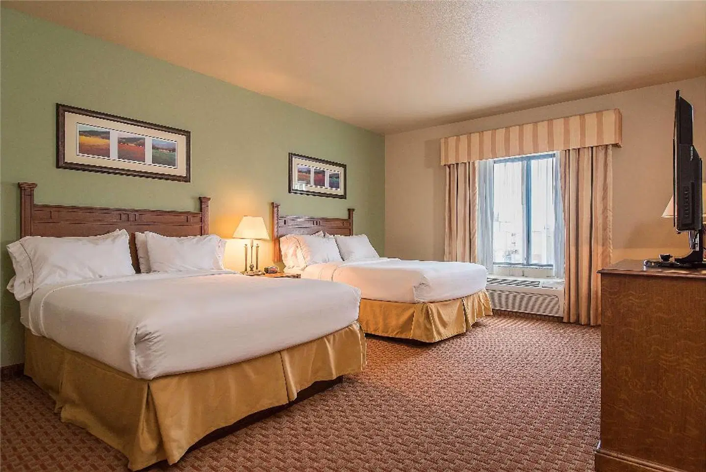 Baymont Inn & Suites by Wyndham Sturgis ROOM_EXAMPLE