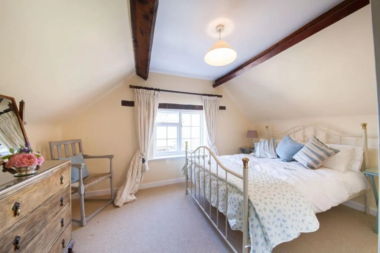 Prince Hill House ROOM_EXAMPLE