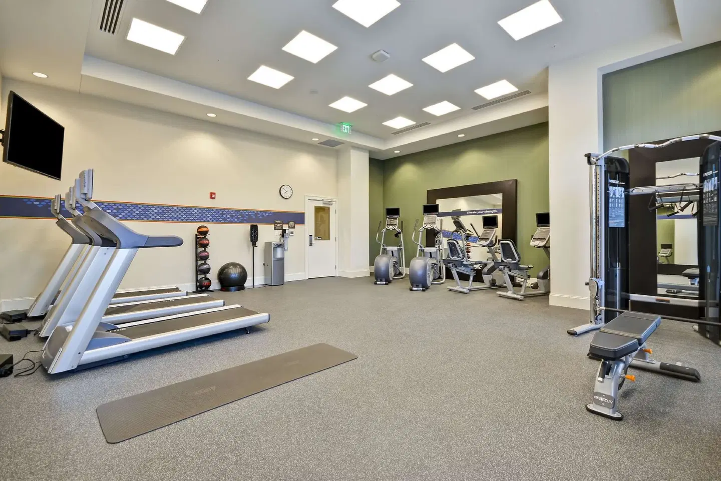 Hampton Inn & Suites Charleston Airport SPORTS_AND_LEISURE