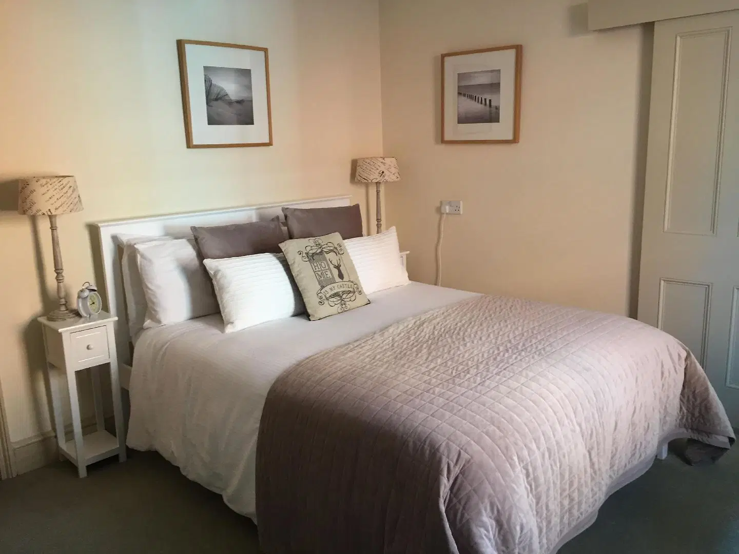 The Glastonbury Town House ROOM_EXAMPLE