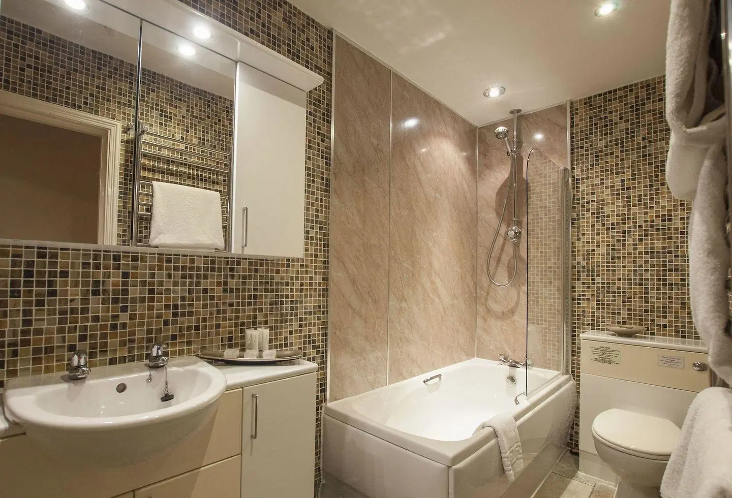Exeter Court Badezimmer