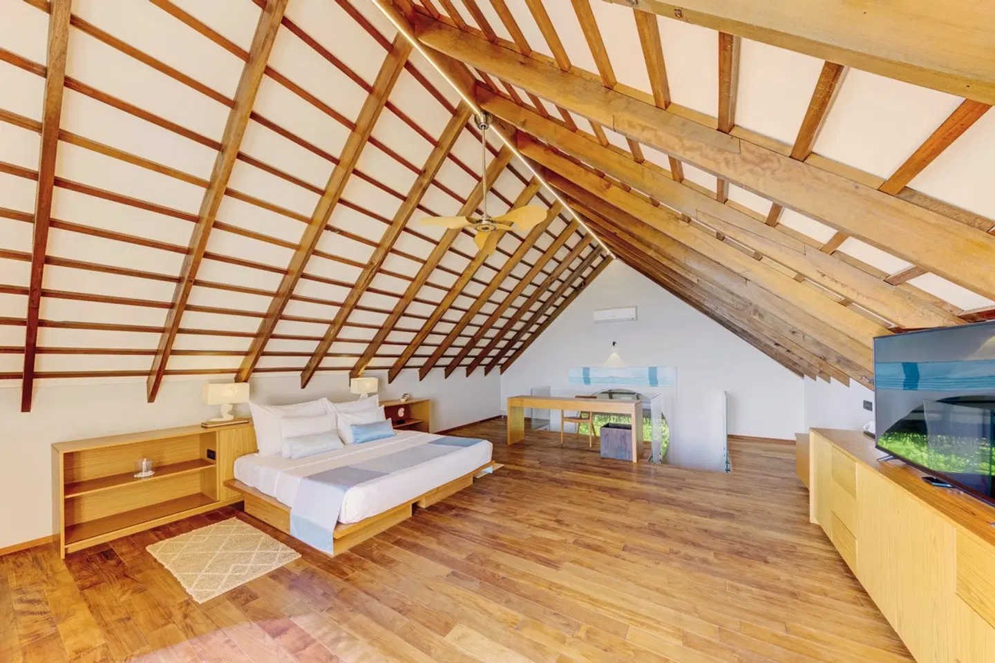 Cinnamon Velifushi Maldives INDOOR_POOL
