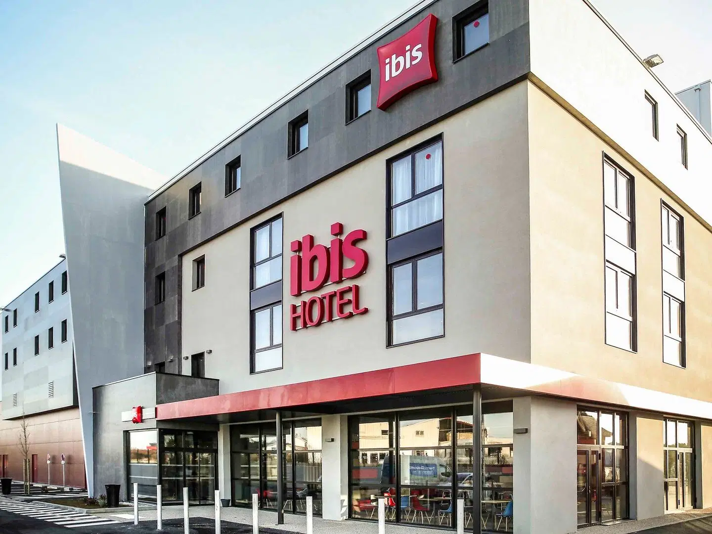 ibis Niort Est Mendès France EXTERIOR