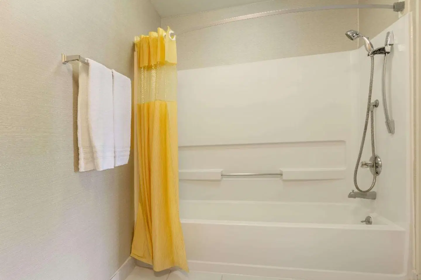 Days Inn by Wyndham Columbus Fairgrounds HEALTH_BEAUTY