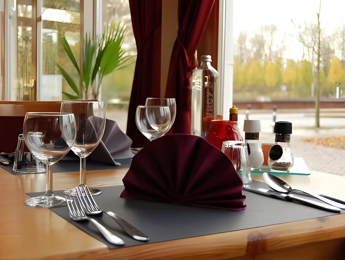 Van Saaze RESTAURANT