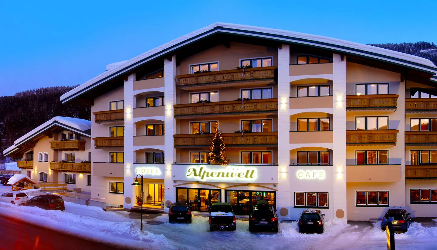 Hotel Alpenwelt EXTERIOR