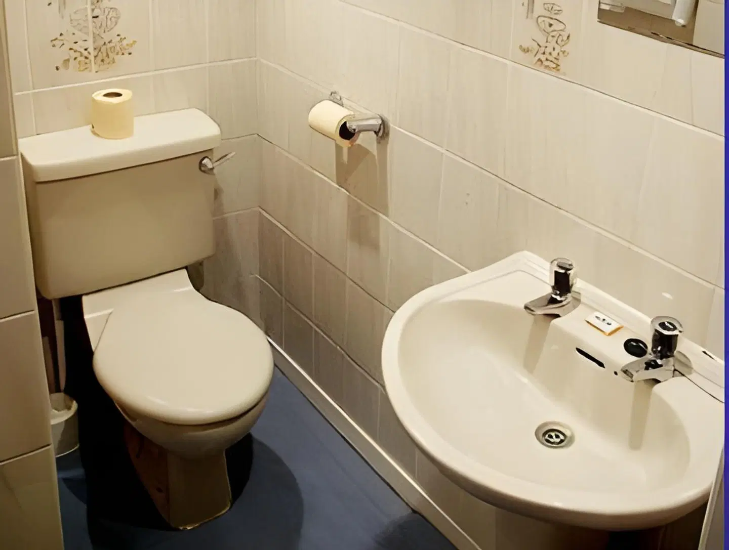 Andorra Guest Accommodation Badezimmer