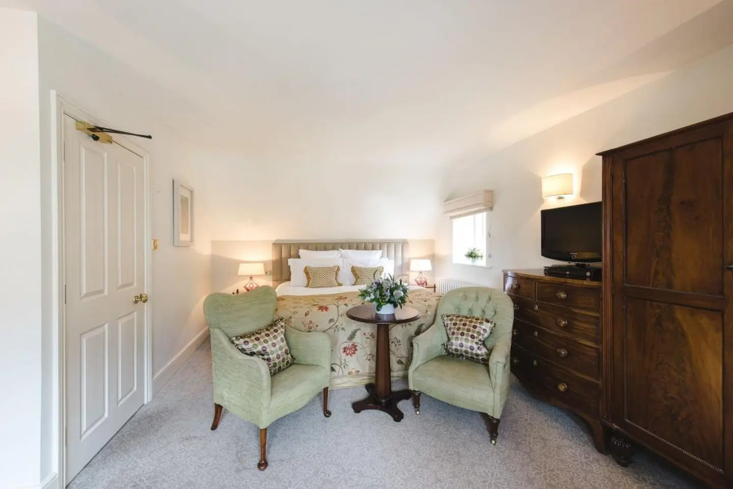 Lords of the Manor ROOM_EXAMPLE