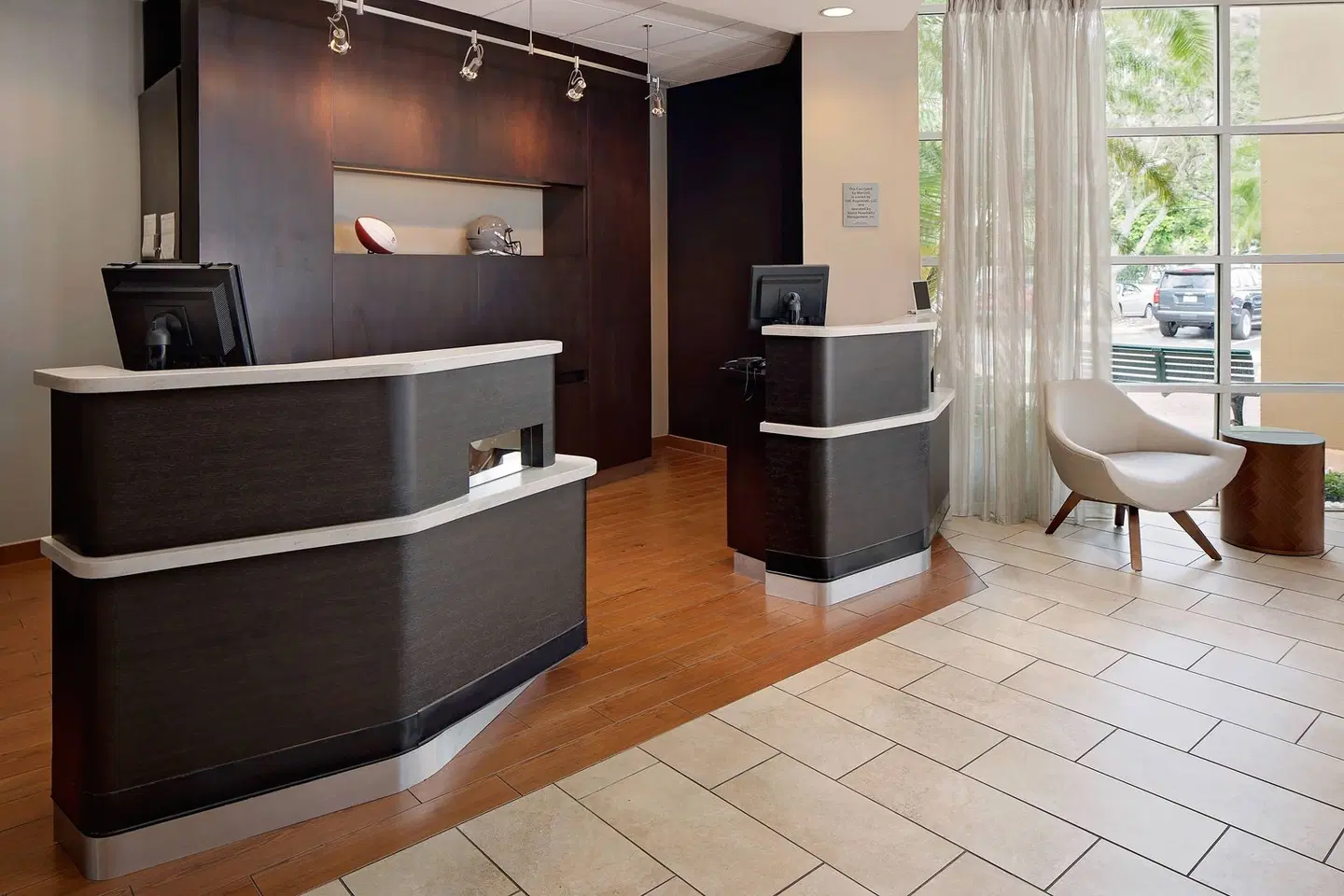 Courtyard by Marriott Fort Lauderdale North/Cypress Creek ROOM_EXAMPLE