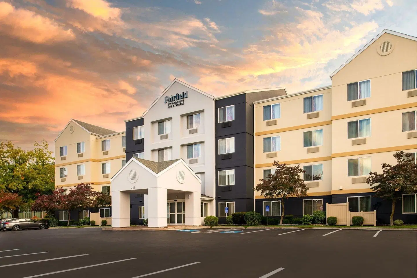 Fairfield Inn & Suites by Marriott Spokane Downtown EXTERIOR