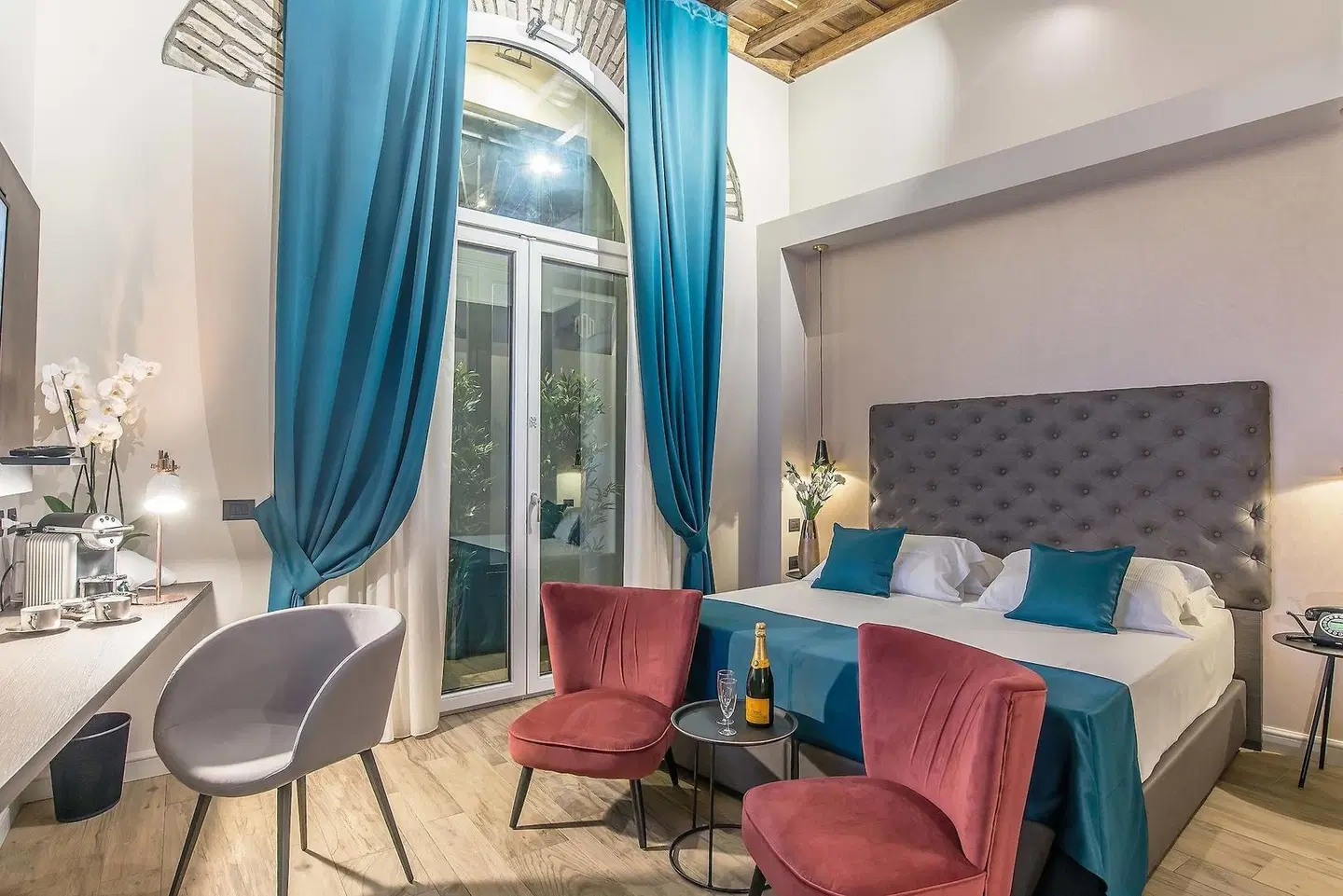 Navona Street Hotel ROOM_EXAMPLE