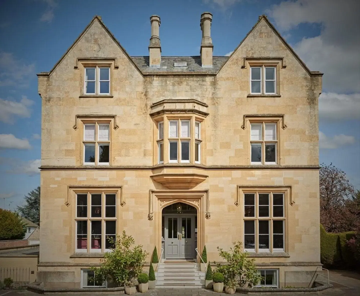 Cotswold Grange EXTERIOR