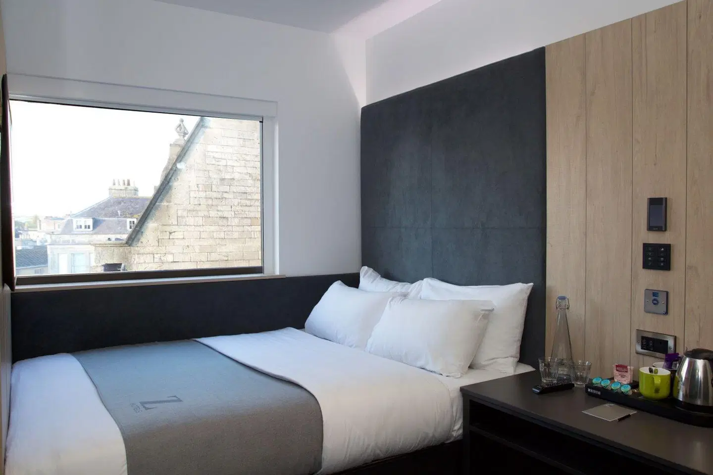 The Z Hotel Bath ROOM_EXAMPLE