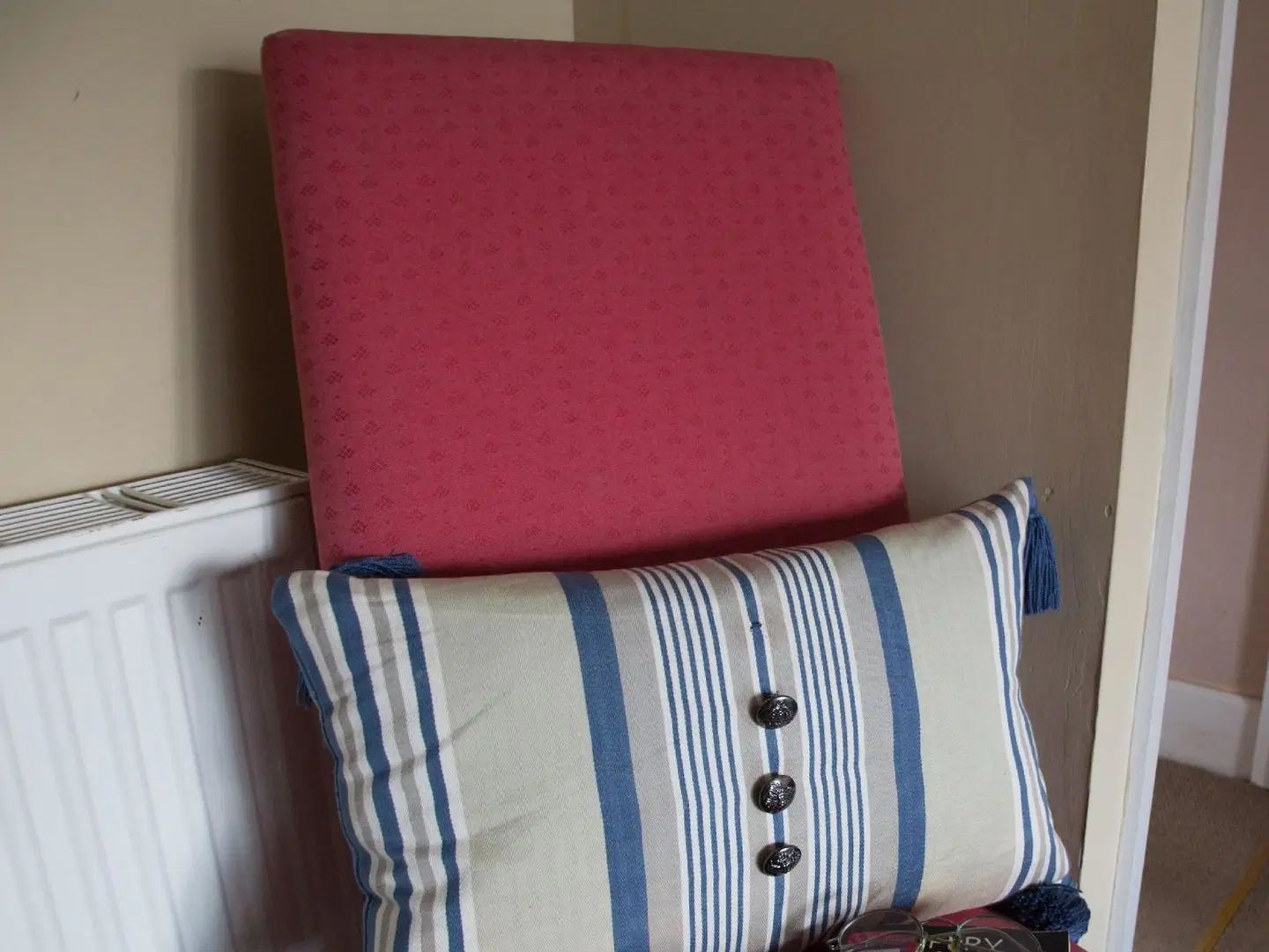 The Old Manor House B & B ROOM_EXAMPLE