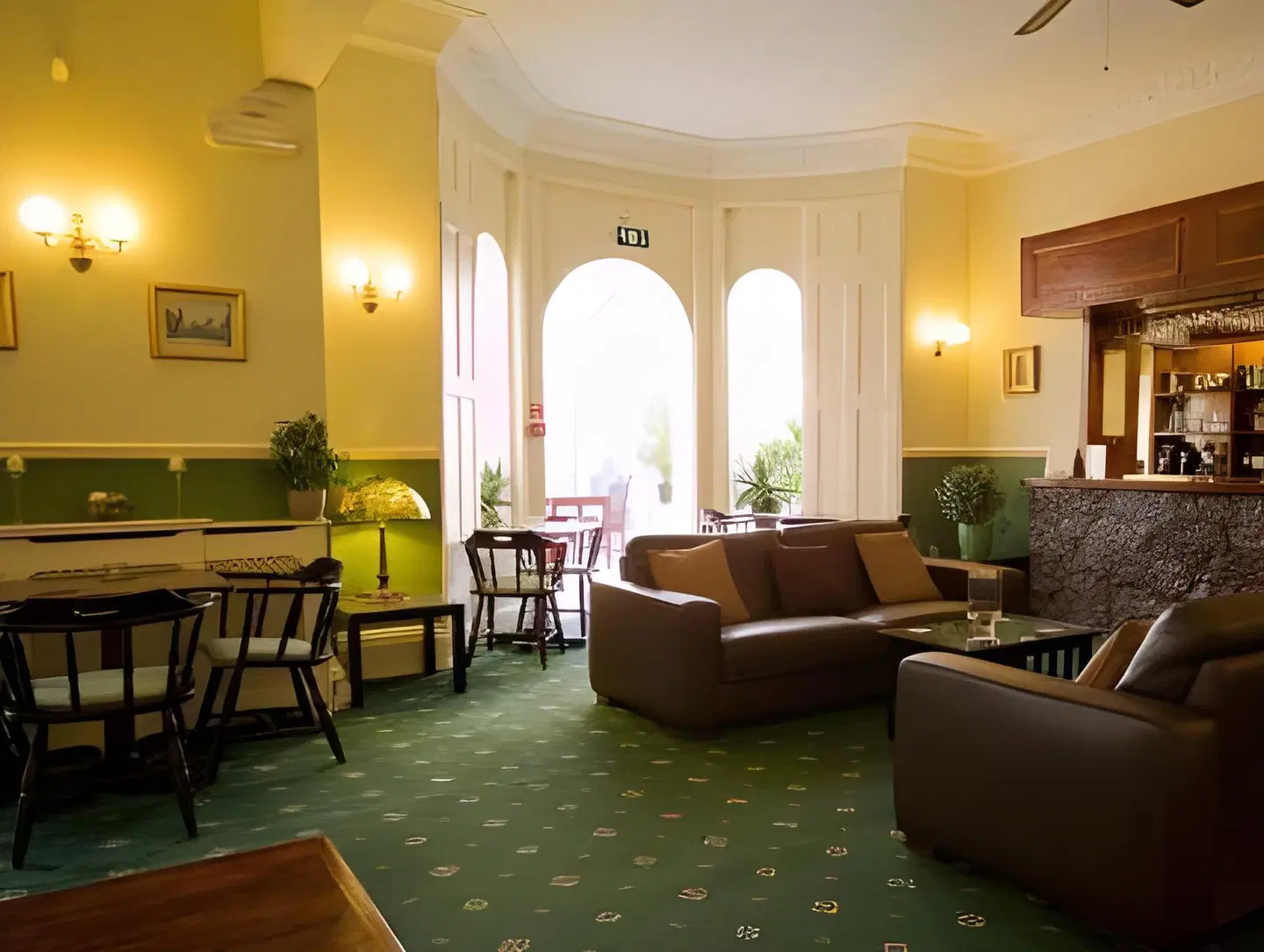 Riviera Lodge LOUNGE_LOBBY