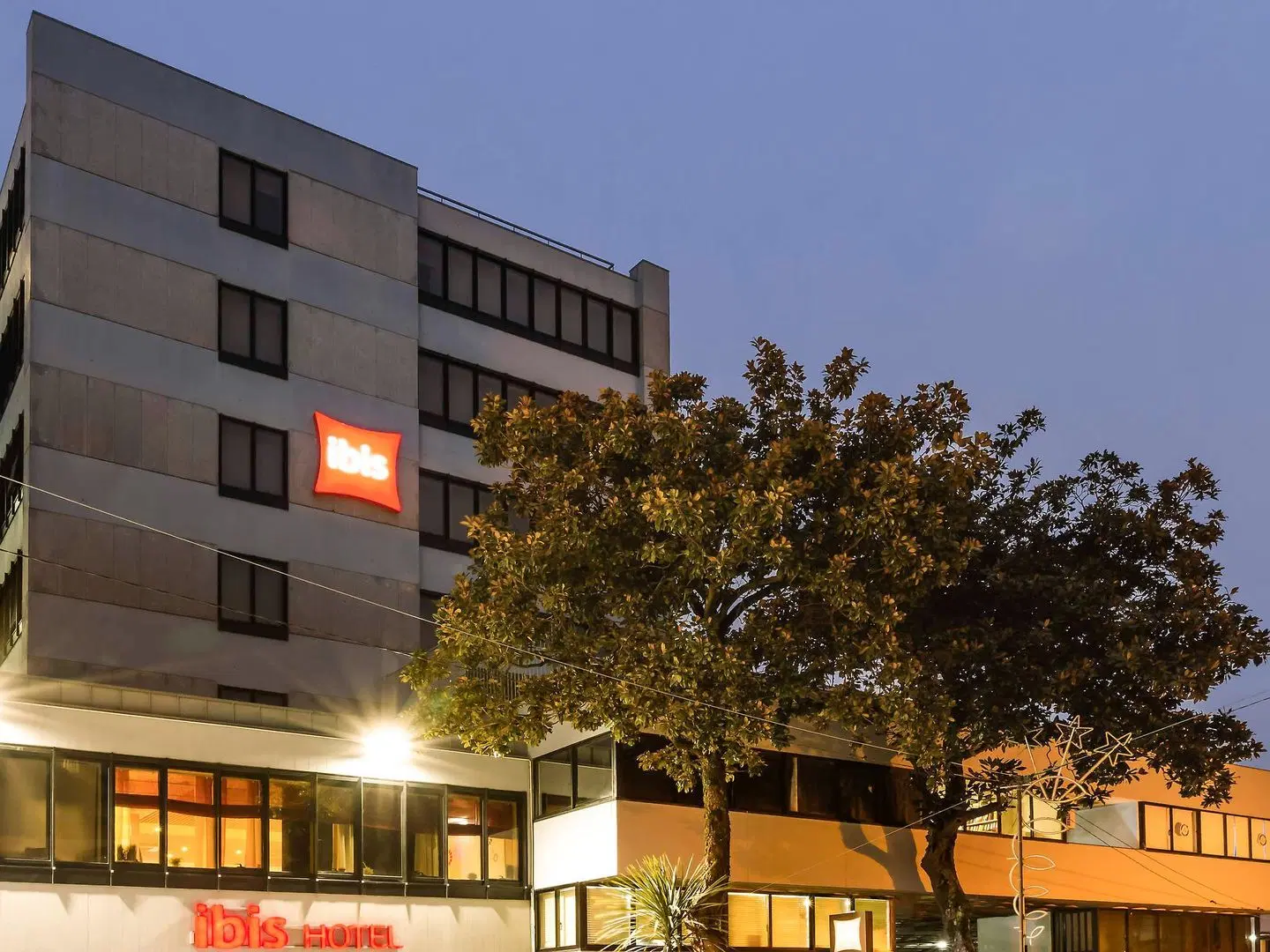 ibis Porto Centro EXTERIOR