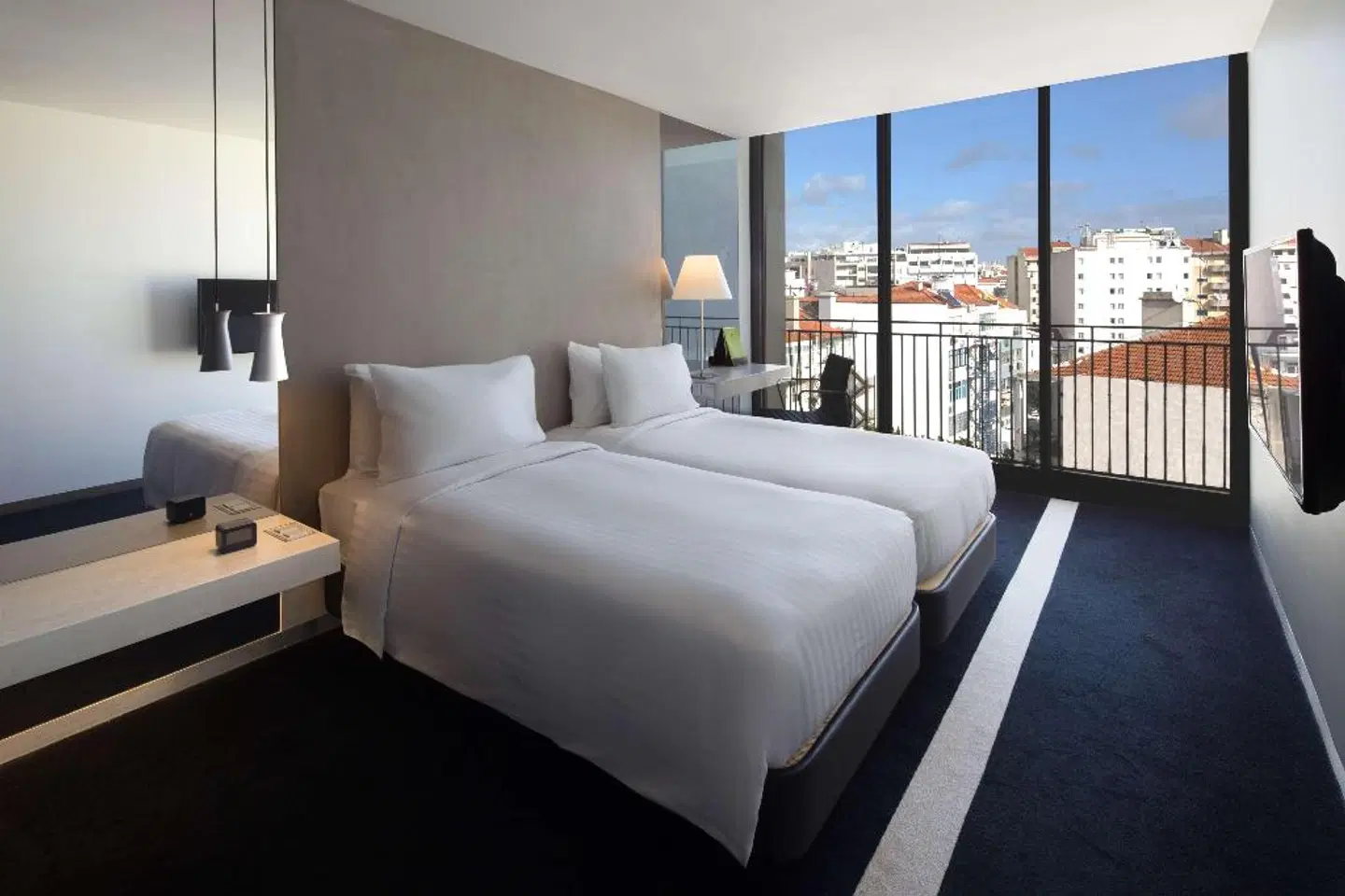 DoubleTree by Hilton Lisbon - Fontana Park ROOM_EXAMPLE