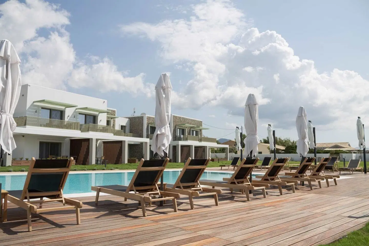 Kyma Suites OUTDOOR_POOL