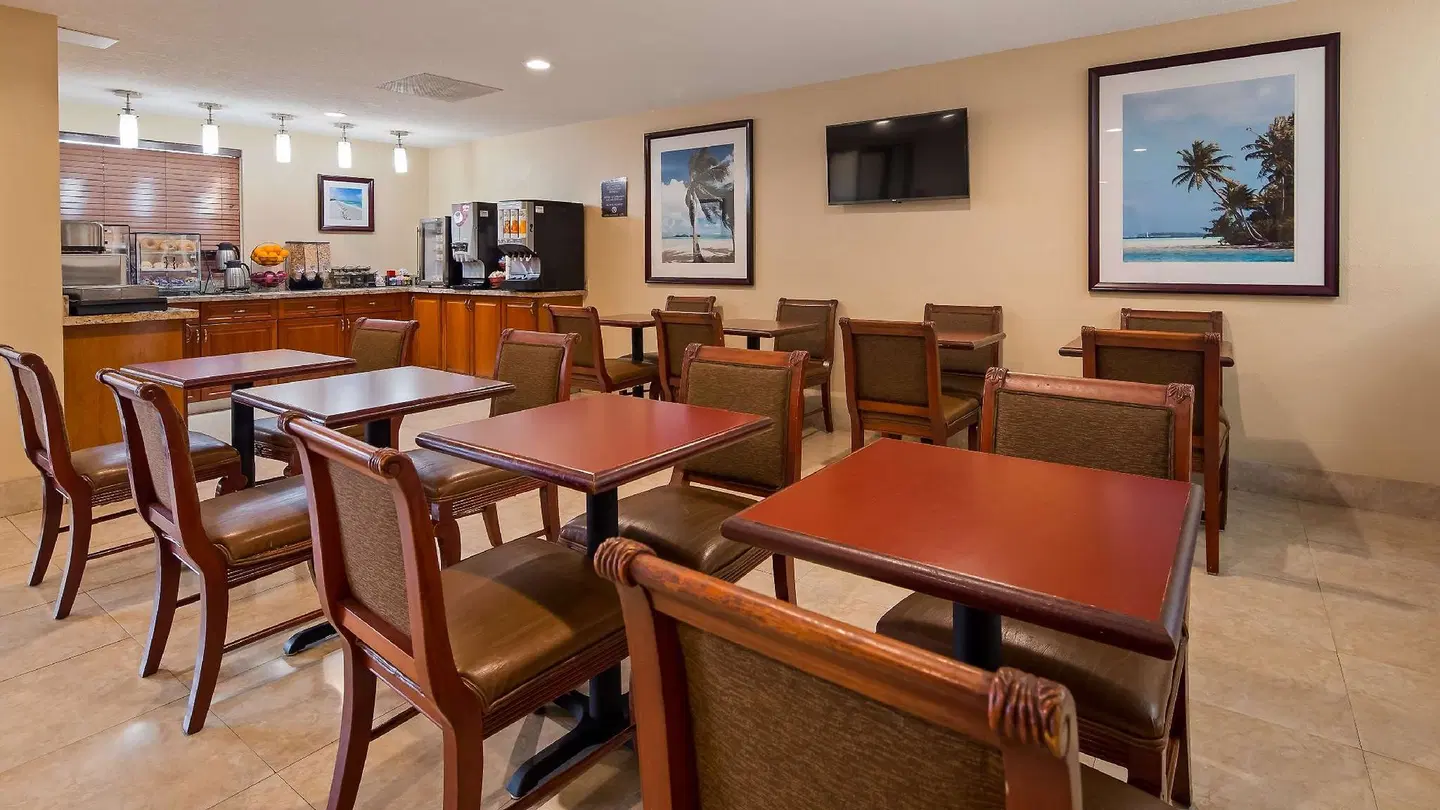 Best Western Fort Lauderdale Airport Cruise Port Bar