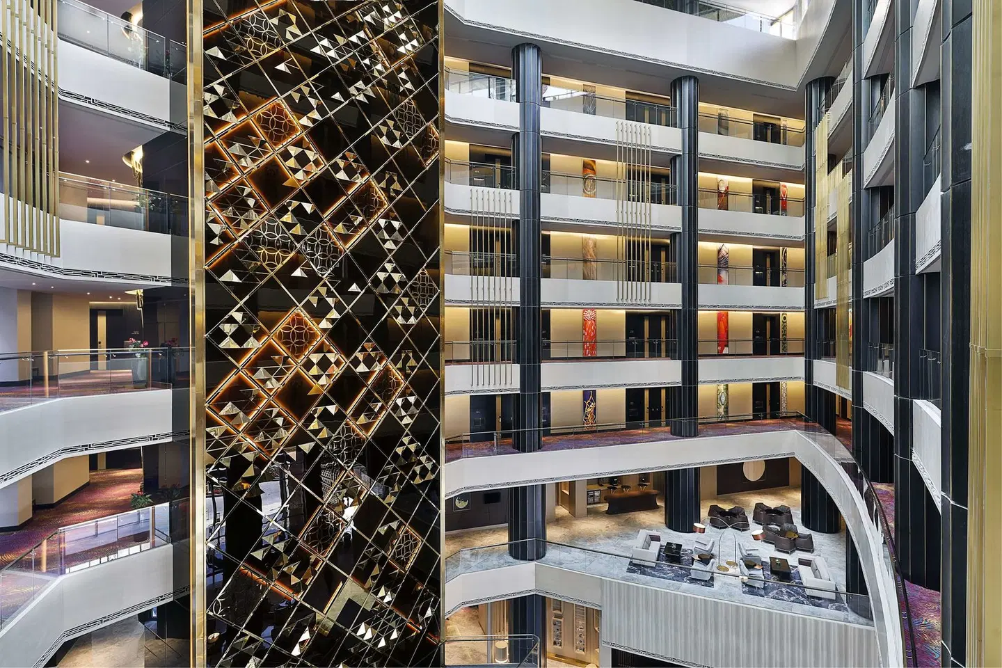 AlRayyan Hotel Doha, Curio Collection by Hilton LOUNGE_LOBBY