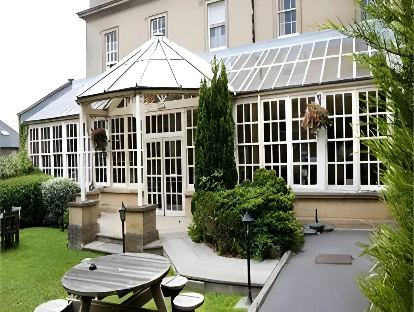 The Manor EXTERIOR